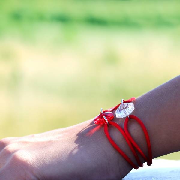 M-V-bracelet-cristal-rouge