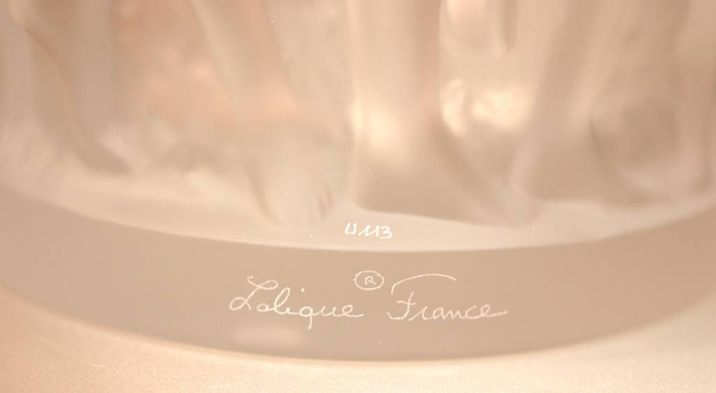 Signature-Lalique-vase-Bacchantes