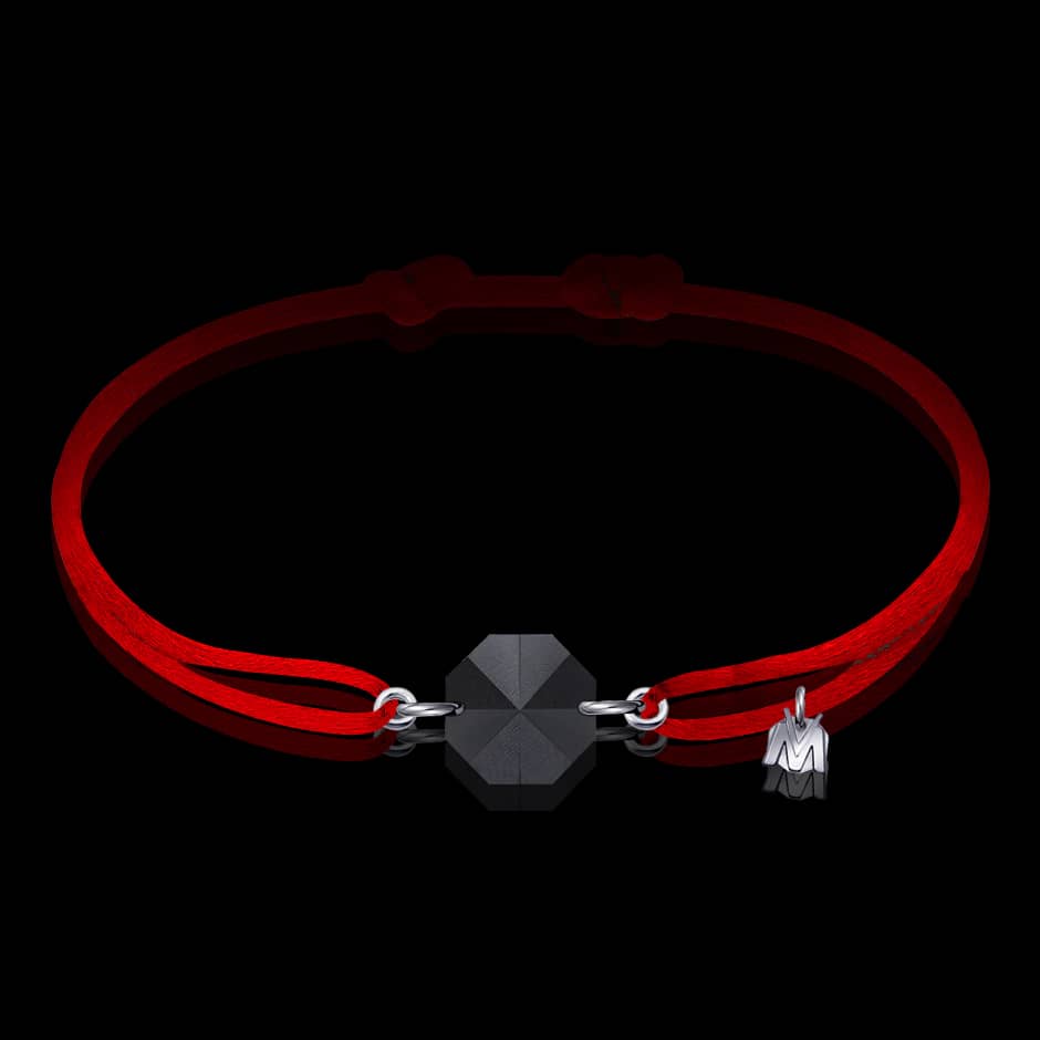 bracelet-porte-bonheur-cristal-noir-sable-cordon-rouge