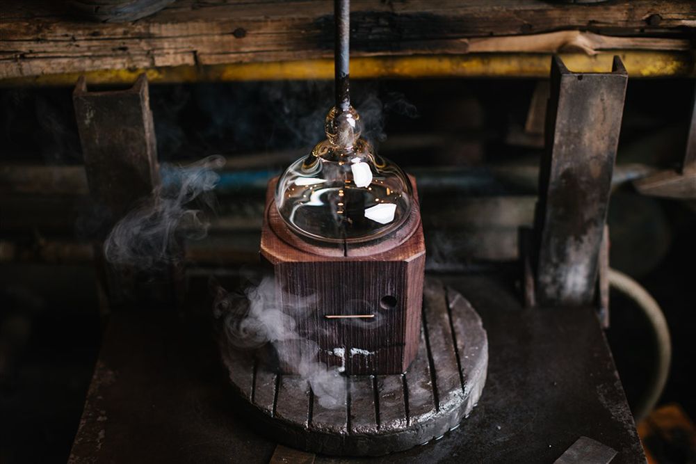 fabrication d'un verre en cristal de boheme