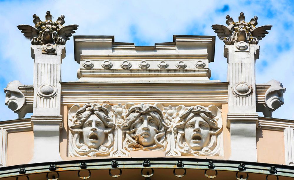 architecture Art nouveau medusa Riga en Lettonie