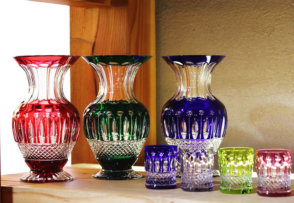 collection de vase tommy saint louis au sein de la boutique