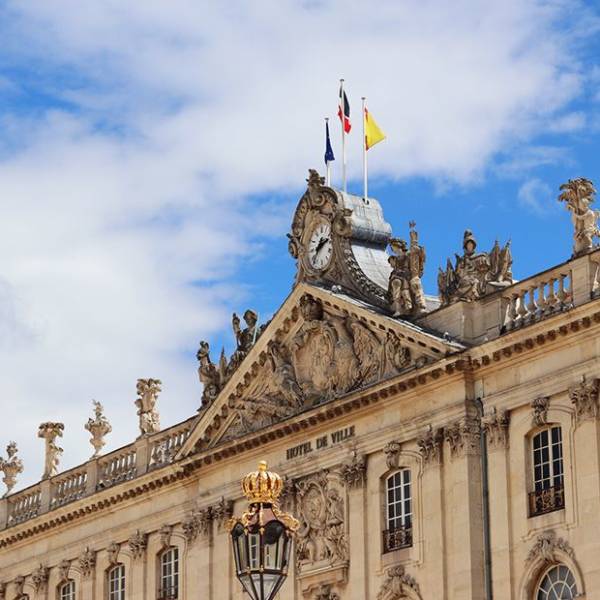 place-stanislas-croix-de-lorraine