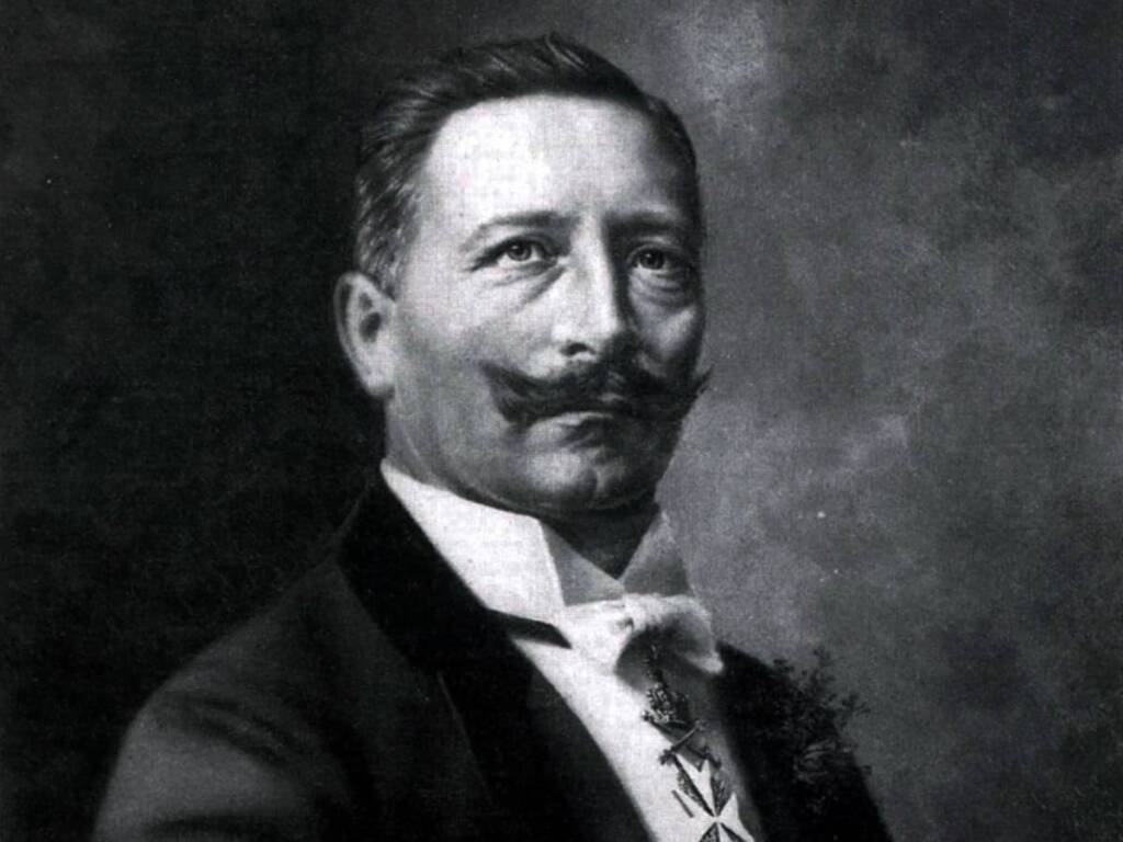 Guillaume-II-de-Hohenzollern-en-1910