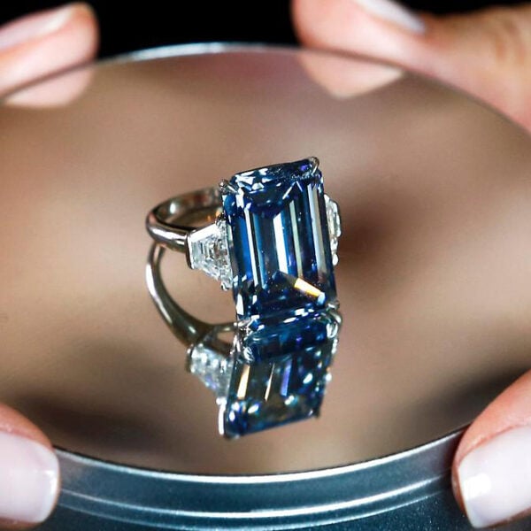 bijou-plus-cher-diamant-bleu