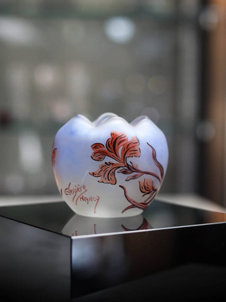 vase-verre-bleute-vessiere-frere-nancy