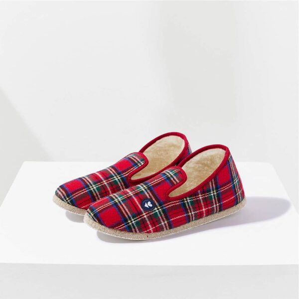 charentaises-tartan-rouge-chaussons-cadeau-noel-parents