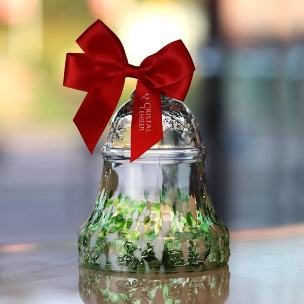 cadeau-grand-mere-cloche-cristal-de-noel