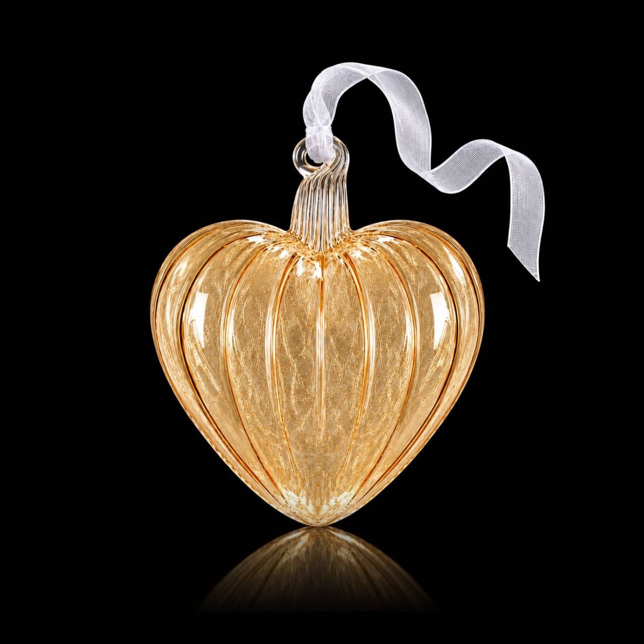 boule-de-noel-coeur-or